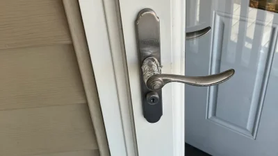 IMG_1022-exteriordoorreplacement-after